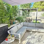 Jolie Avec Un Bel Extérieur Exposition Sud Villa Pézenas